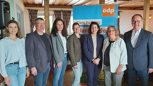 Johanna Seitz, Dr. Michael Röder, Maria Beck, Agnes Becker, Manuela Ripa, Urban Mangold
