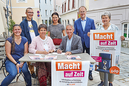 Agnes Becker, Samuel Eichberger, Ronja Zöls-Biber, Urban Mangold, Maria Schöfberger, Josef Lang